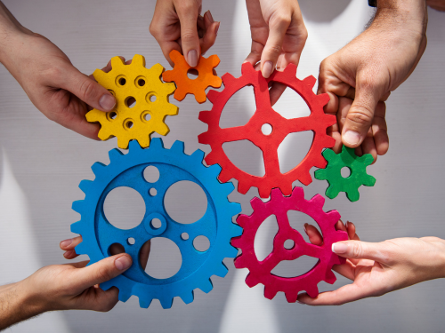 Ganz sicher kein „normales“ Wohnhaus ist das Integrationshaus der Caritas in Innsbruck, sondern ein Ortdes gelebten Miteinander. beaufort Architekten haben die hehre Idee gebaute Wirklichkeit werden lassen